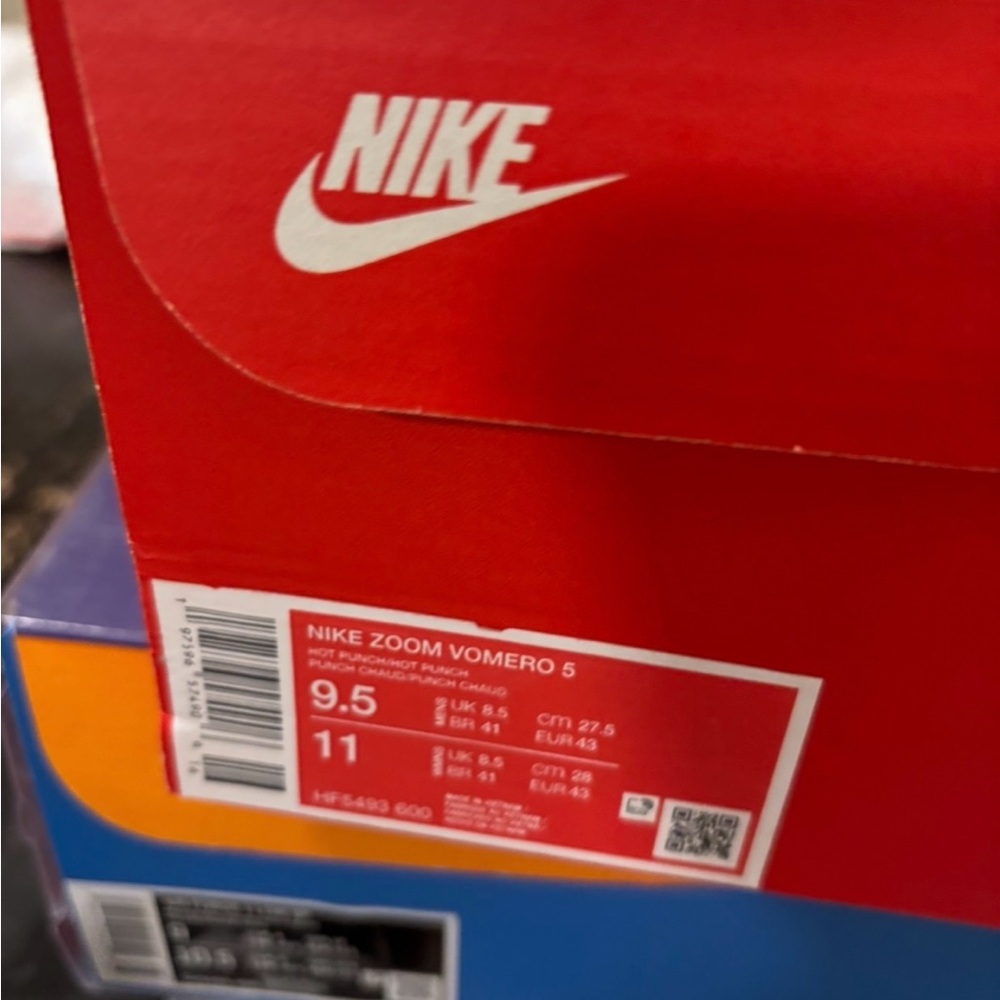 Nike Vomero 5 hot punch - Picture 11 of 11